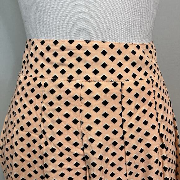Talbots Skirt size 12 Peach Black Diamonds Knee Pleated Modest Career Church - Picture 4 of 9